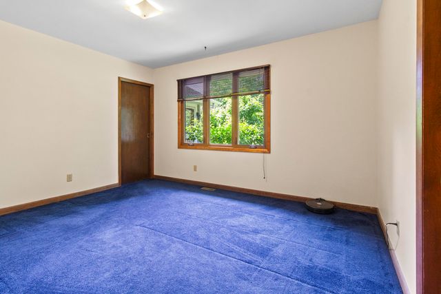 8486 Porter Place, Crown Point, IN 46307