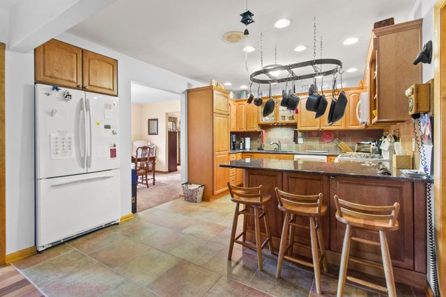 8486 Porter Place, Crown Point, IN 46307