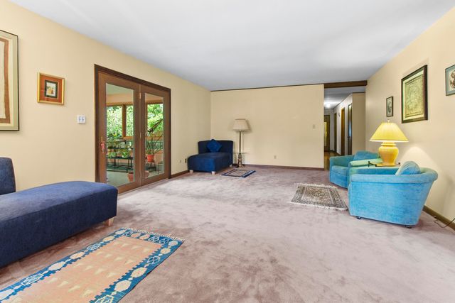 8486 Porter Place, Crown Point, IN 46307