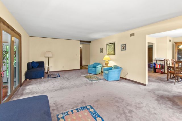 8486 Porter Place, Crown Point, IN 46307