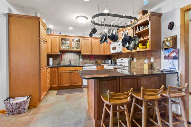 8486 Porter Place, Crown Point, IN 46307