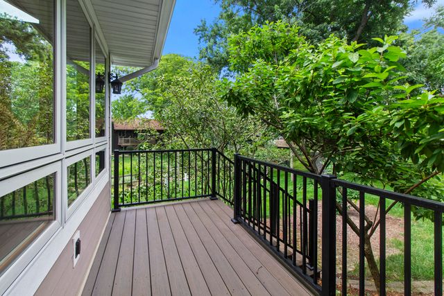 8486 Porter Place, Crown Point, IN 46307