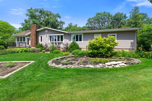 8486 Porter Place, Crown Point, IN 46307
