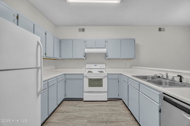 733 Bragg Drive Apt A, Wilmington, NC 28412