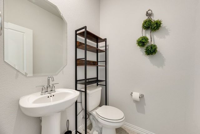 1620 Berry Ridge Trail, Aubrey, TX 76227