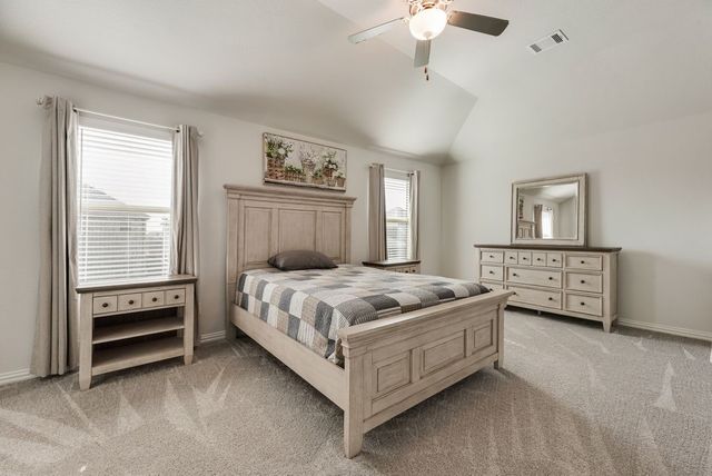 1620 Berry Ridge Trail, Aubrey, TX 76227