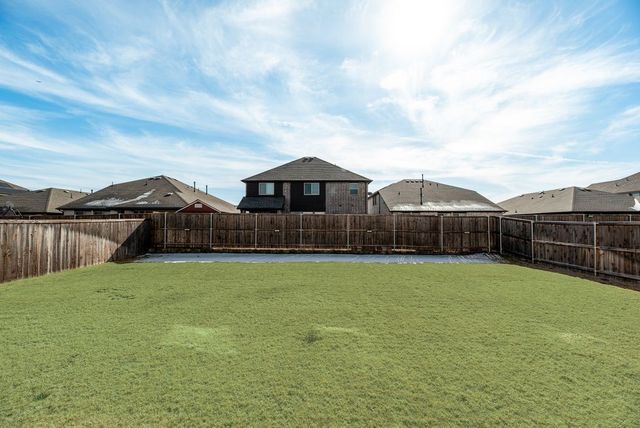 1620 Berry Ridge Trail, Aubrey, TX 76227