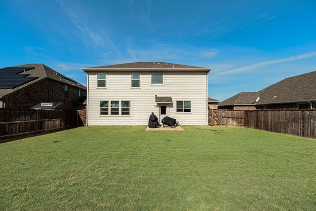 1620 Berry Ridge Trail, Aubrey, TX 76227