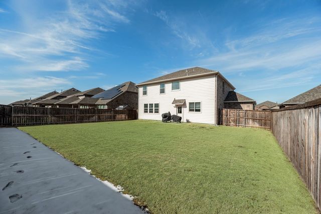 1620 Berry Ridge Trail, Aubrey, TX 76227