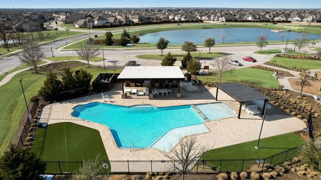 1620 Berry Ridge Trail, Aubrey, TX 76227