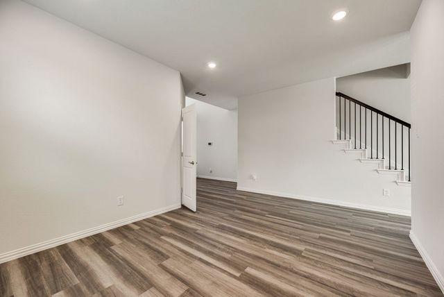 1620 Berry Ridge Trail, Aubrey, TX 76227