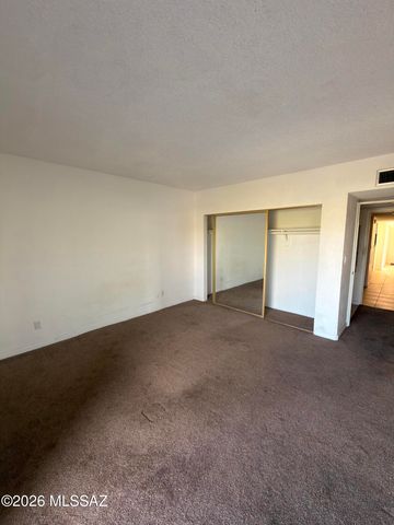 922 N Chrysler Dr Apt 6, Tucson, AZ 85716