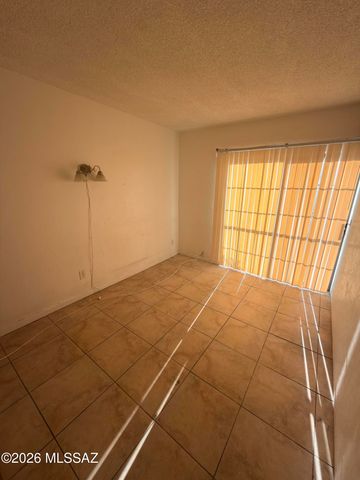 922 N Chrysler Dr Apt 6, Tucson, AZ 85716