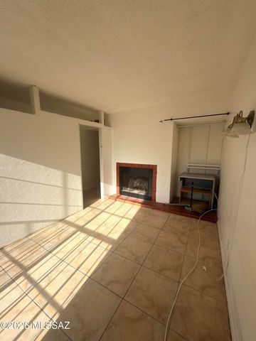 922 N Chrysler Dr Apt 6, Tucson, AZ 85716