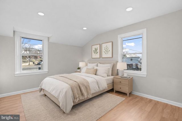 852 50TH PL NE, Washington, DC 20019