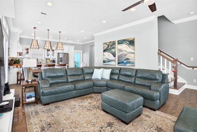 1335 Emerald Drive, Crystal Beach, TX 77650