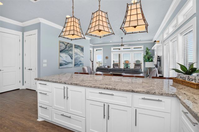 1335 Emerald Drive, Crystal Beach, TX 77650