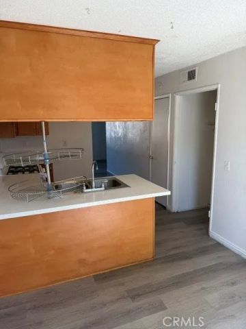 16845 San Bernardino 7, Fontana, CA 92335