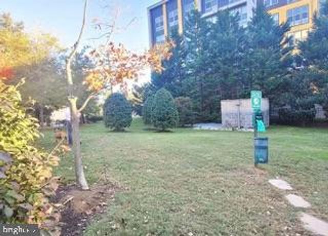 2726 GALLOWS RD #110, Vienna, VA 22180