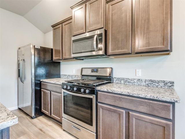 1000 NW 3rd Street, Newcastle, OK 73065