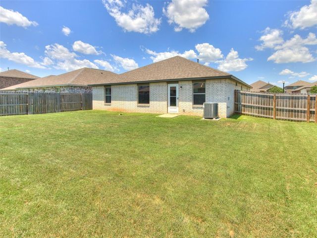 1000 NW 3rd Street, Newcastle, OK 73065