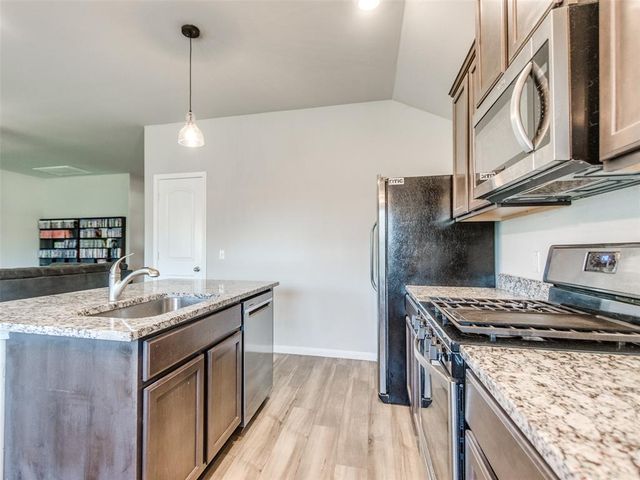 1000 NW 3rd Street, Newcastle, OK 73065