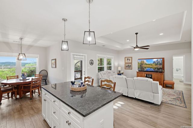 1244 Lasso, Canyon Lake, TX 78133