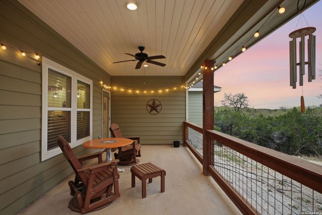 1244 Lasso, Canyon Lake, TX 78133