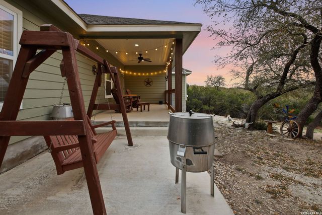 1244 Lasso, Canyon Lake, TX 78133