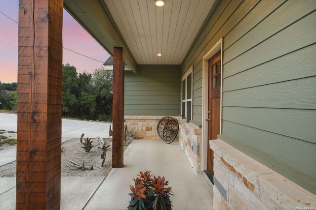 1244 Lasso, Canyon Lake, TX 78133