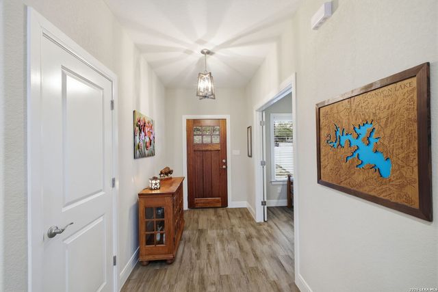 1244 Lasso, Canyon Lake, TX 78133