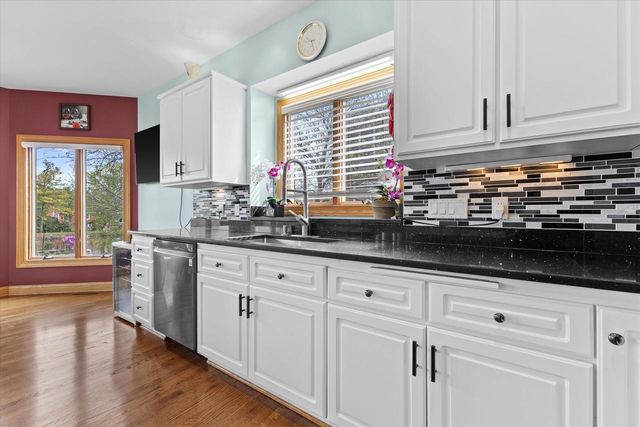 1218 5 Mile ROAD, Racine, WI 53402