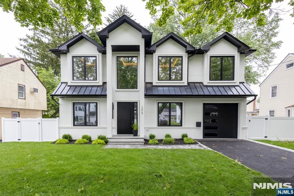395 Hickory Avenue, Paramus, NJ 07652