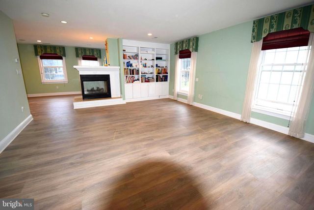 7601 ANAMOSA WAY, Derwood, MD 20855