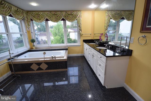 7601 ANAMOSA WAY, Derwood, MD 20855