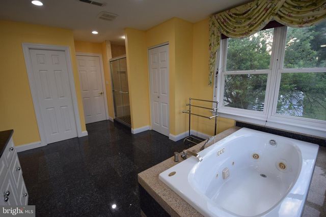 7601 ANAMOSA WAY, Derwood, MD 20855