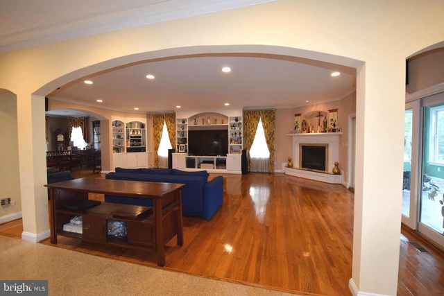 7601 ANAMOSA WAY, Derwood, MD 20855