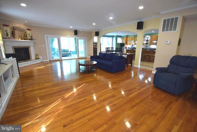 7601 ANAMOSA WAY, Derwood, MD 20855