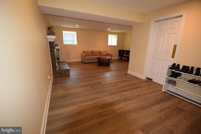 7601 ANAMOSA WAY, Derwood, MD 20855