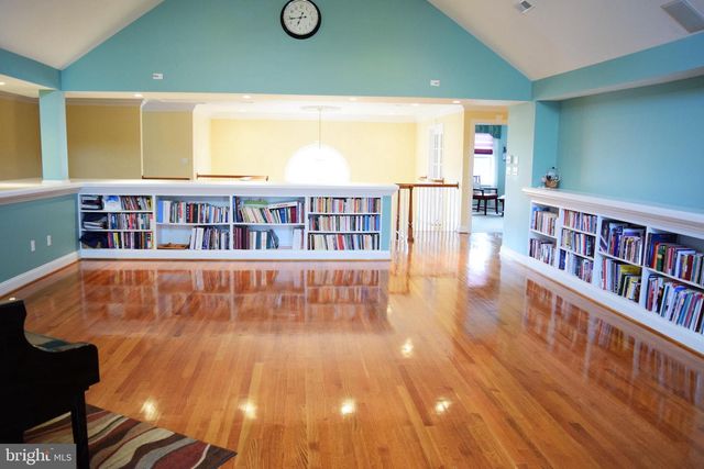 7601 ANAMOSA WAY, Derwood, MD 20855
