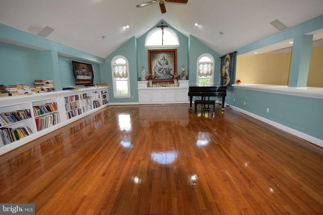 7601 ANAMOSA WAY, Derwood, MD 20855