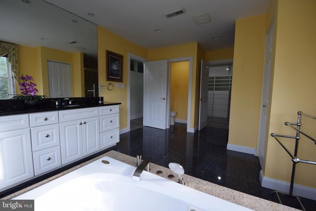 7601 ANAMOSA WAY, Derwood, MD 20855