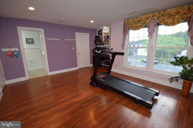 7601 ANAMOSA WAY, Derwood, MD 20855