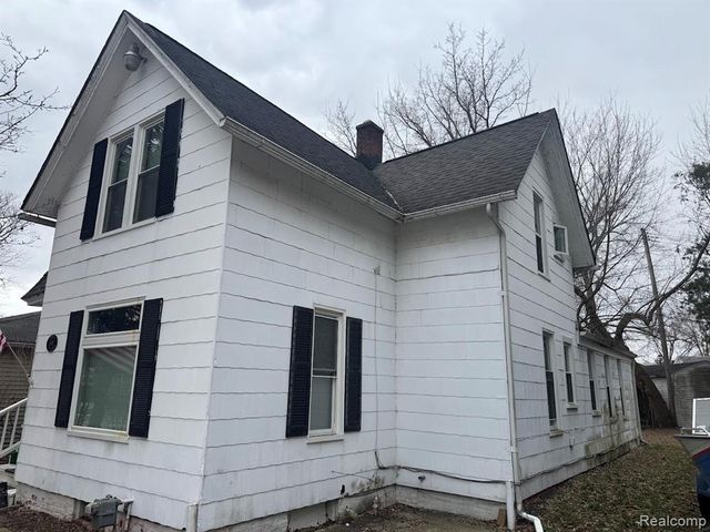 17 Stapleton Street, Mount Clemens, MI 48043