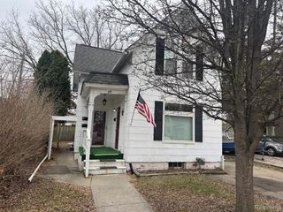 17 Stapleton Street, Mount Clemens, MI 48043