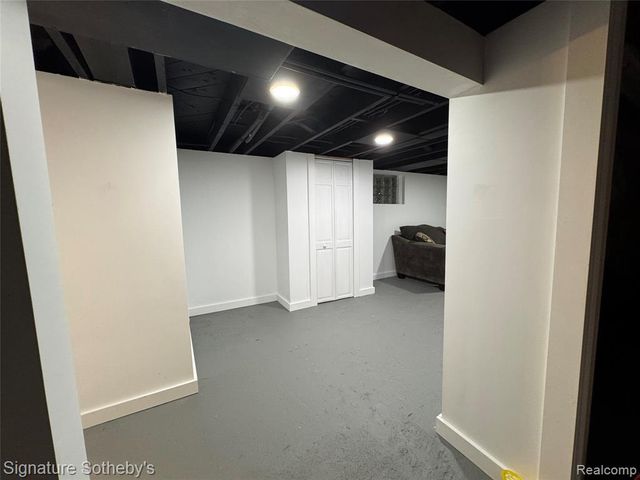 797 E Beverly Avenue, Pontiac, MI 48340