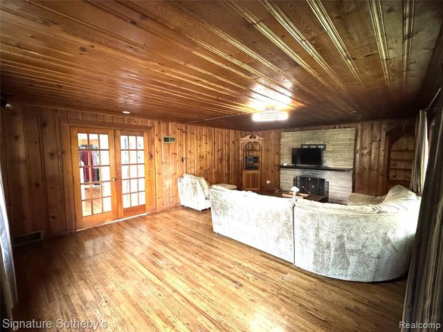 797 E Beverly Avenue, Pontiac, MI 48340