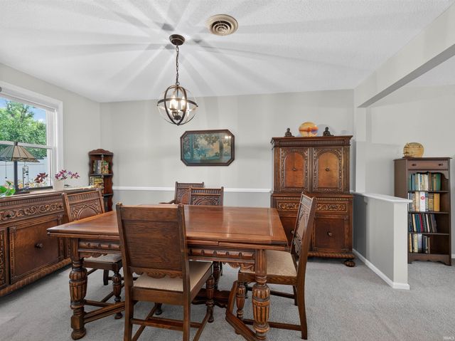 4720 Ottawa Drive, Fort Wayne, IN 46835