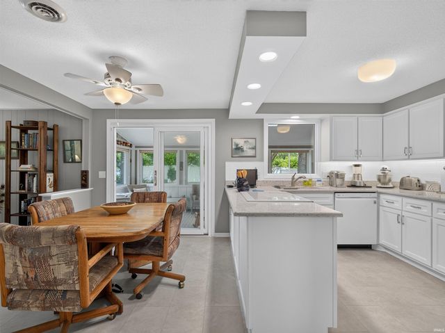 4720 Ottawa Drive, Fort Wayne, IN 46835