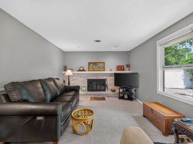 4720 Ottawa Drive, Fort Wayne, IN 46835